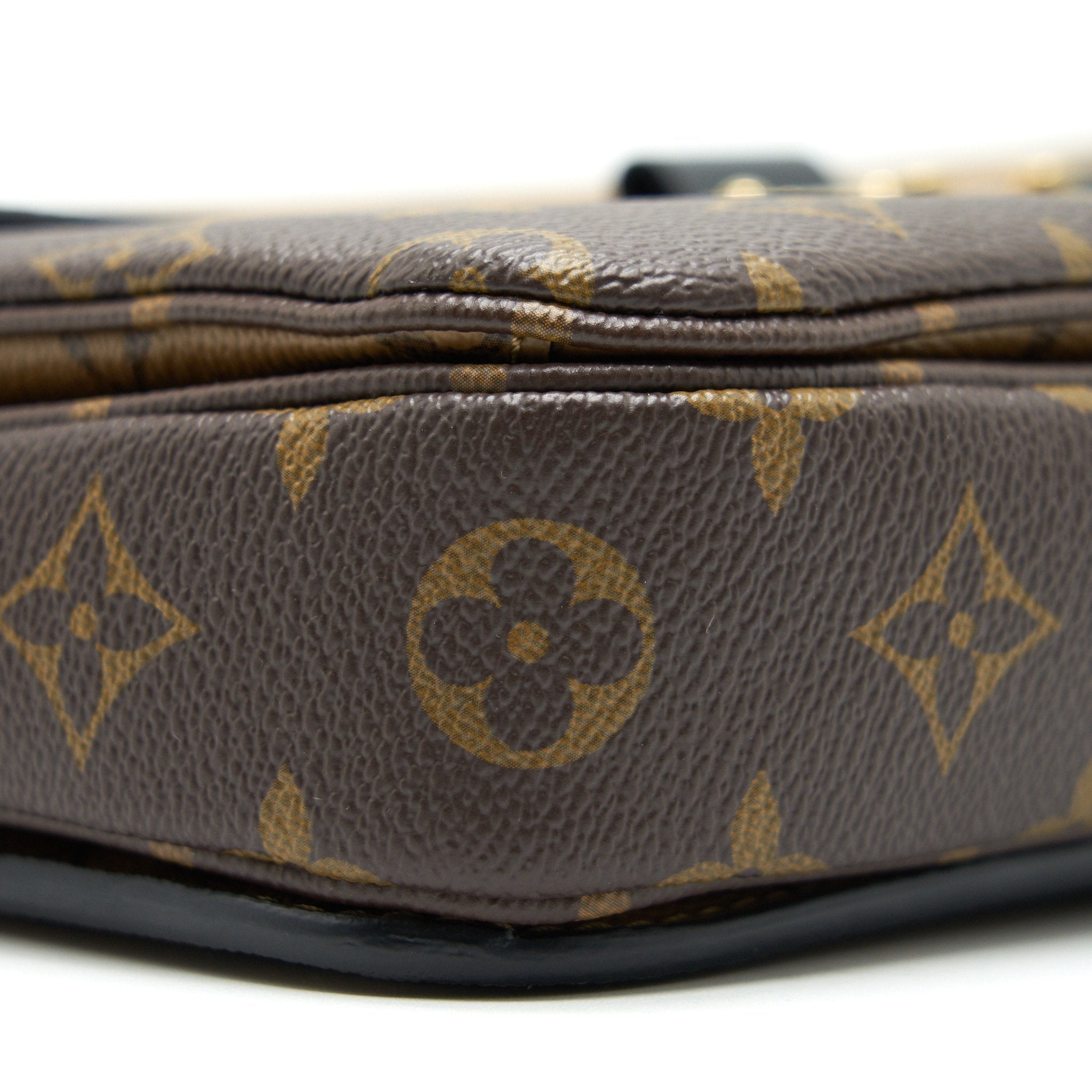AAA Replica Louis Vuitton LV POCHETTE METIS MONOGRAM REVERSE CANVAS