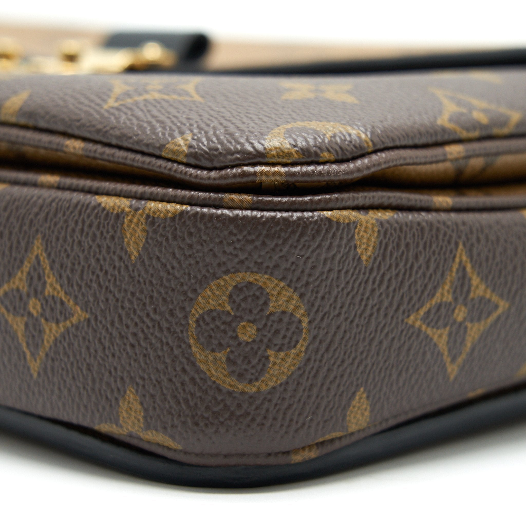 AAA Replica Louis Vuitton LV POCHETTE METIS MONOGRAM REVERSE CANVAS