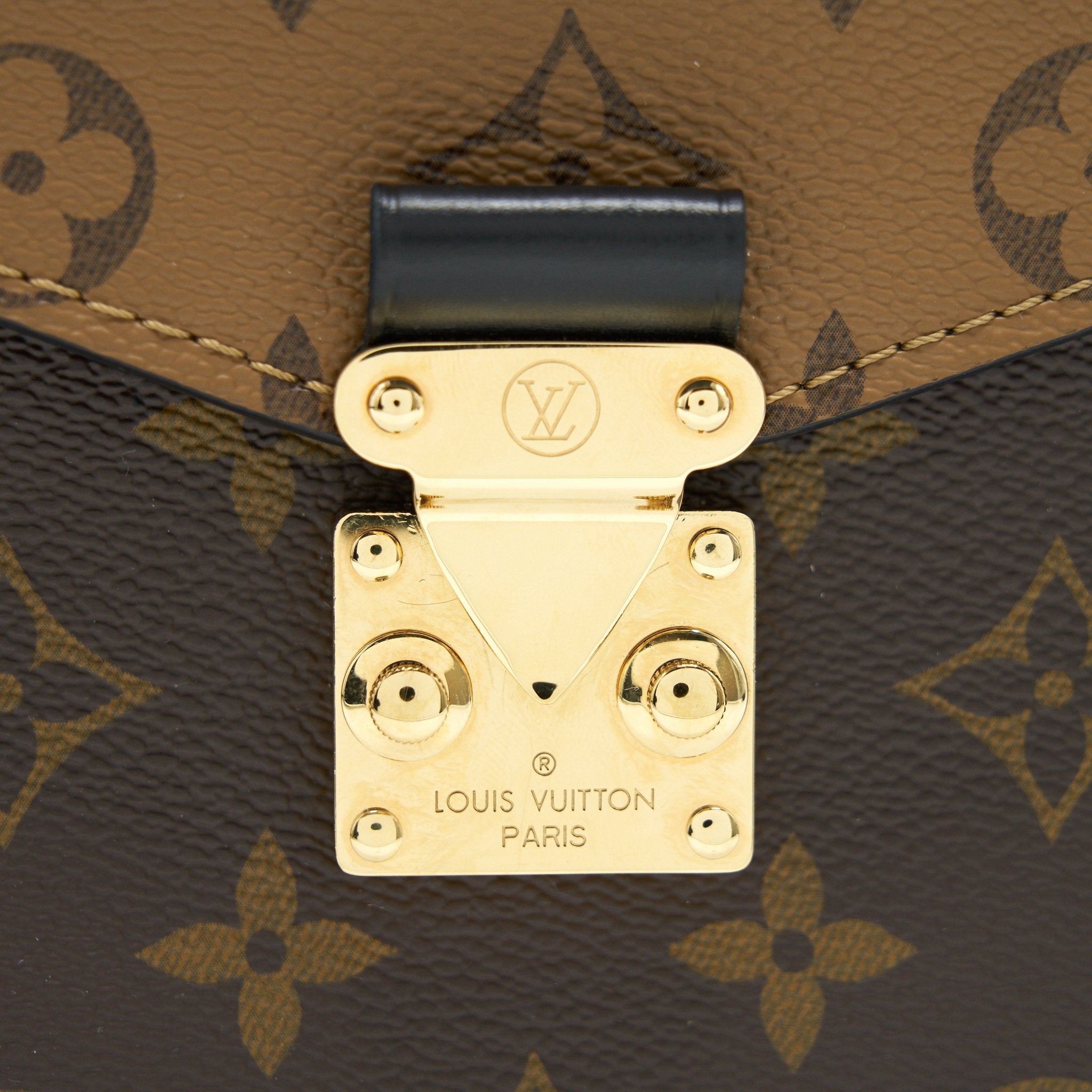 AAA Replica Louis Vuitton LV POCHETTE METIS MONOGRAM REVERSE CANVAS