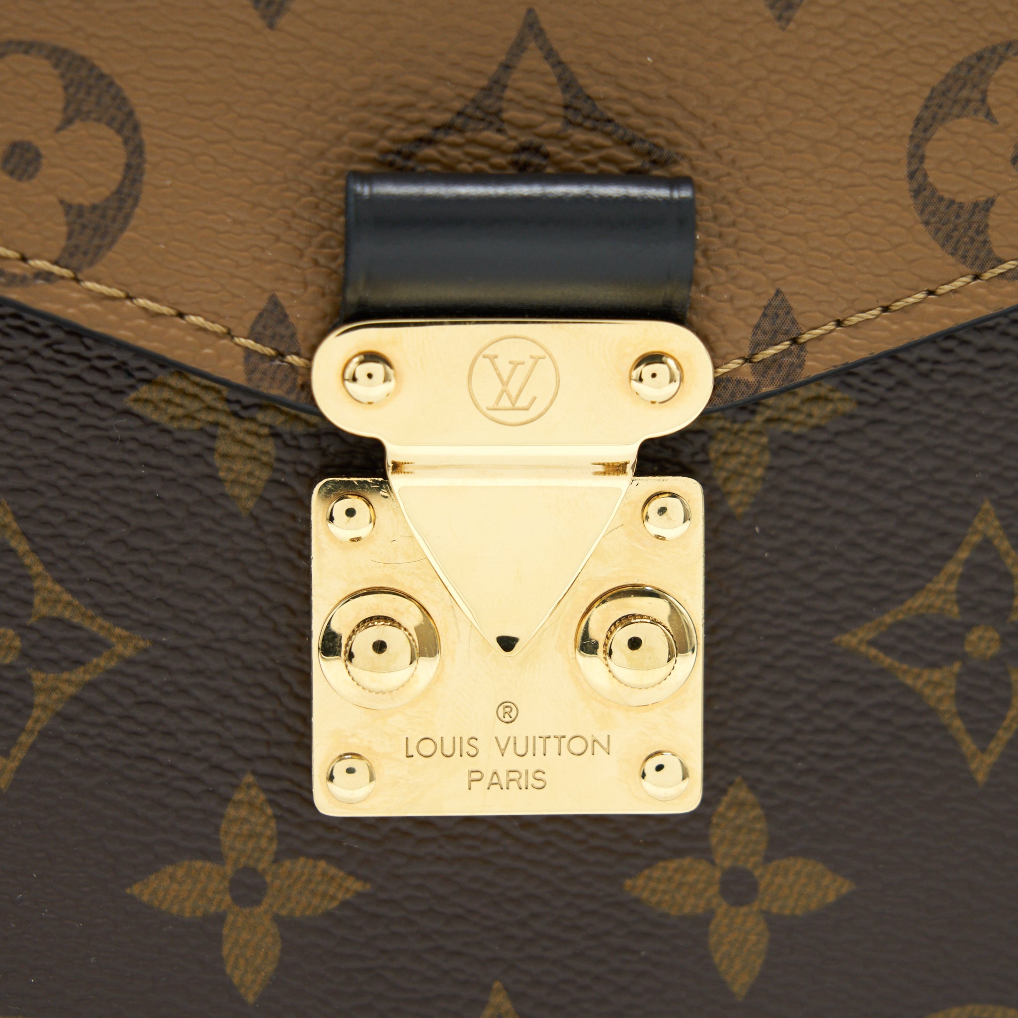 AAA Replica Louis Vuitton LV POCHETTE METIS MONOGRAM REVERSE CANVAS