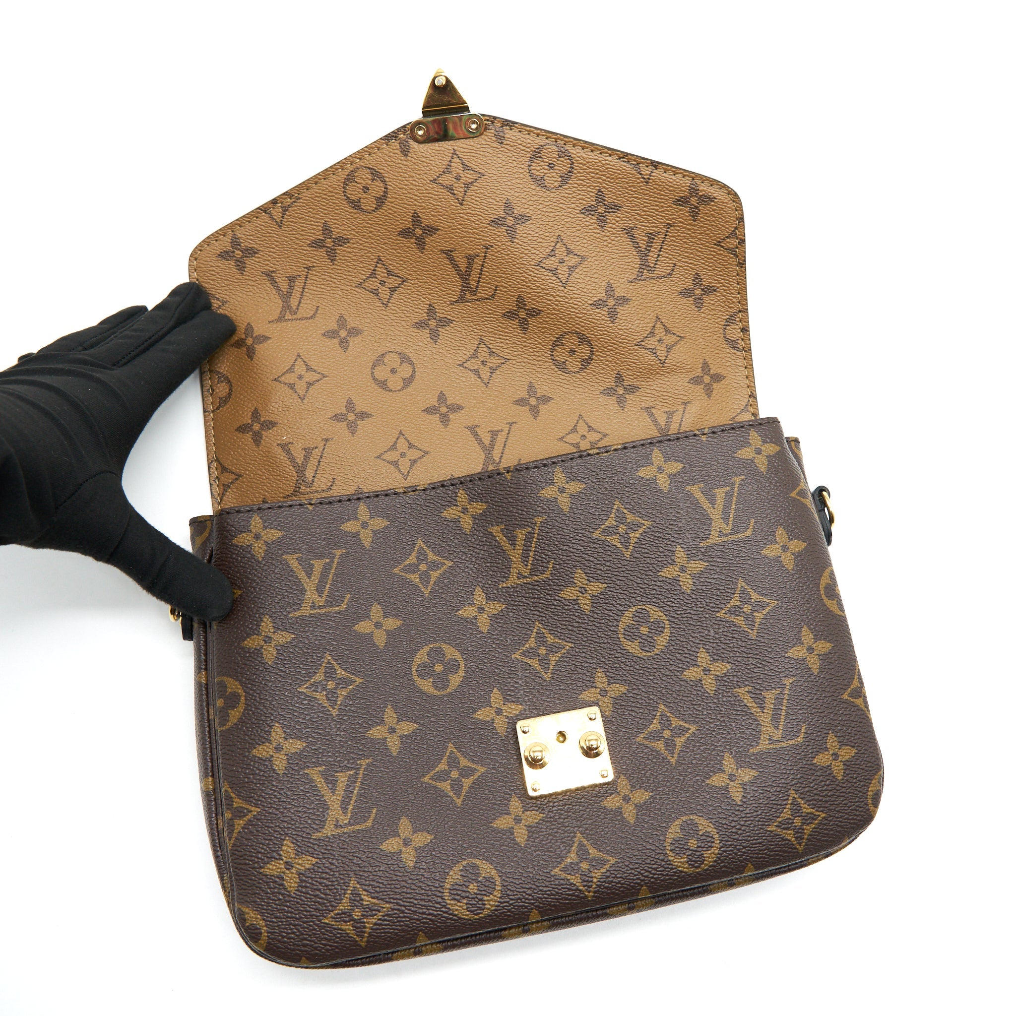 AAA Replica Louis Vuitton LV POCHETTE METIS MONOGRAM REVERSE CANVAS