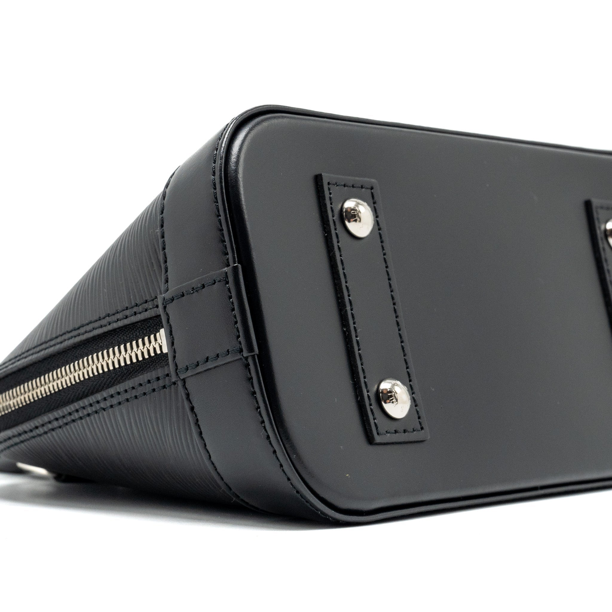 AAA Replica Louis Vuitton LV ALMA BB EPI BLACK SHW