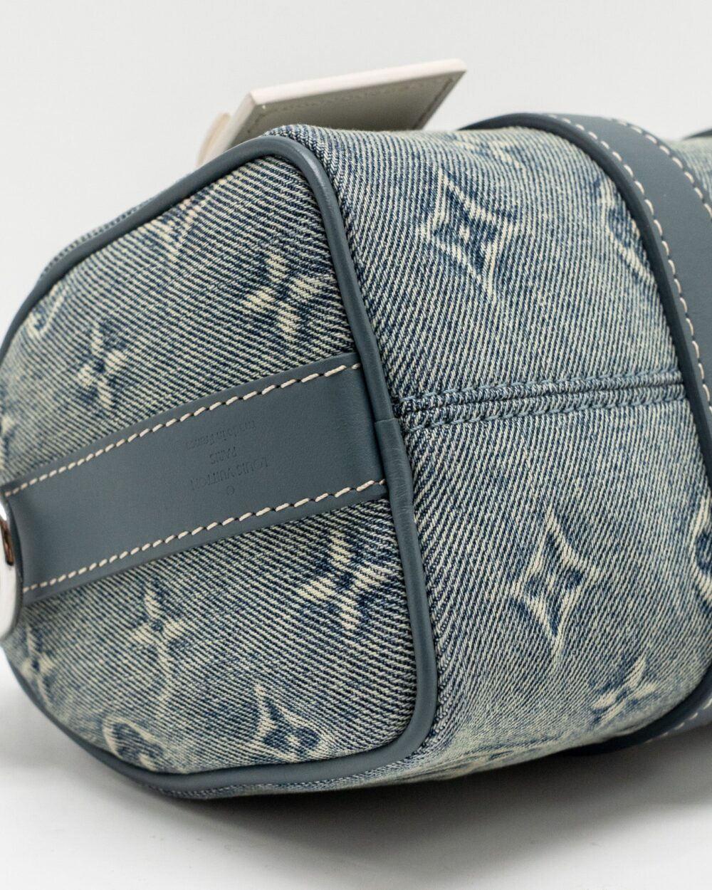 AAA Replica Louis Vuitton LV KEEPALL BANDOULIERE 25 WASHED DENIM CANVAS BLUE SHW