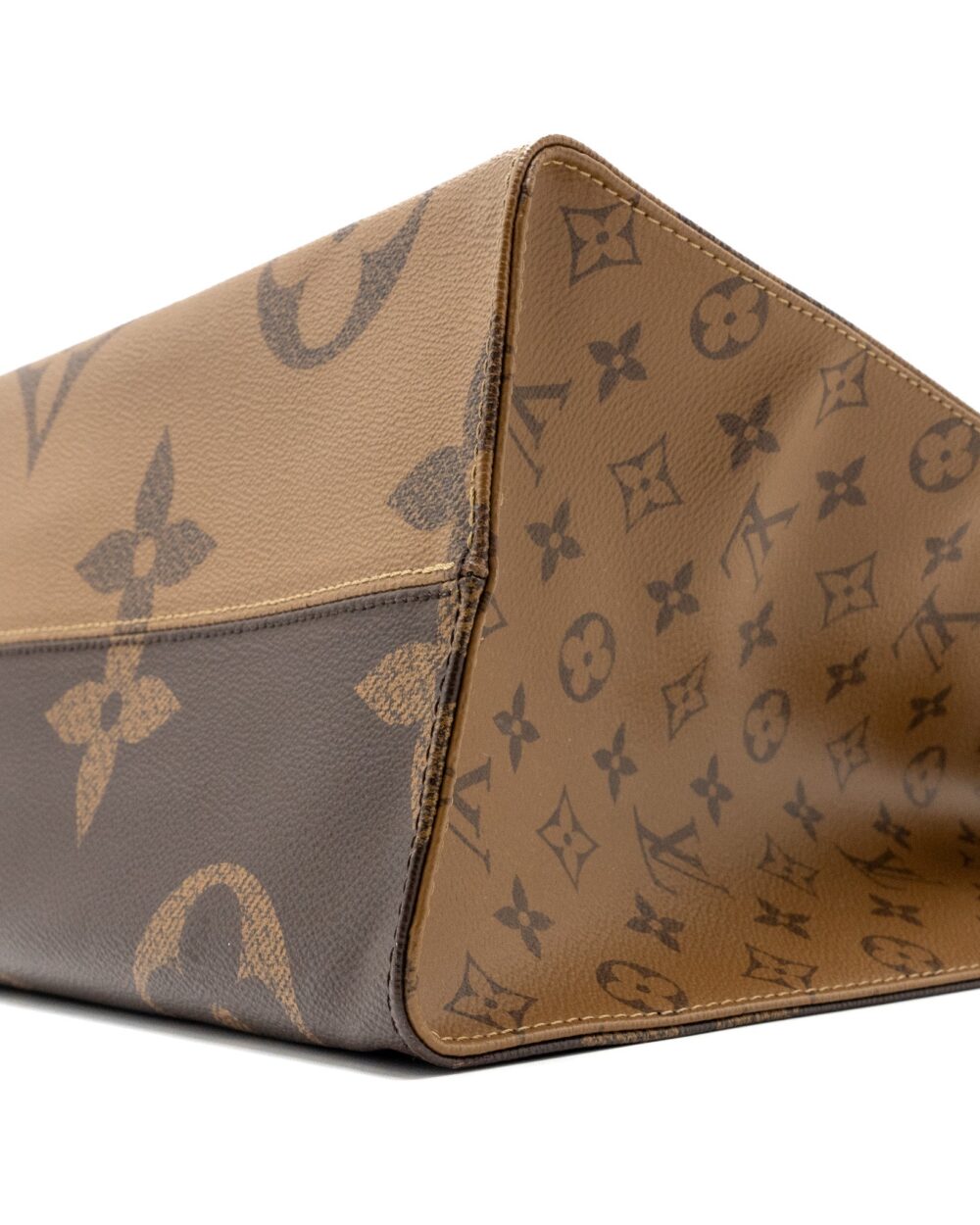AAA Replica Louis Vuitton LV ONTHEGO GM MONOGRAM REVERSE CANVAS GHW