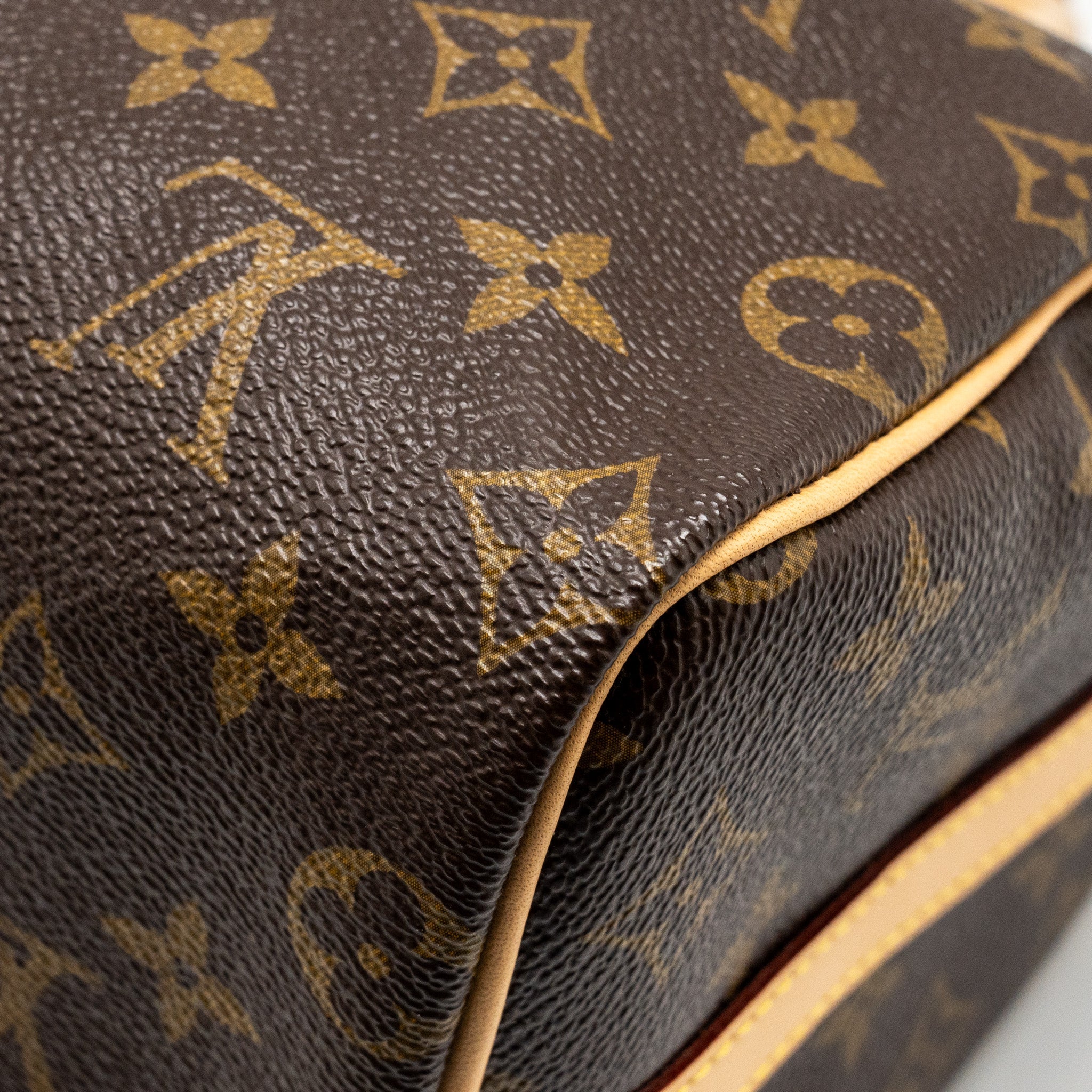 AAA Replica Louis Vuitton LV SPEEDY BANDOULIERE 25 MONOGRAM CANVAS GHW