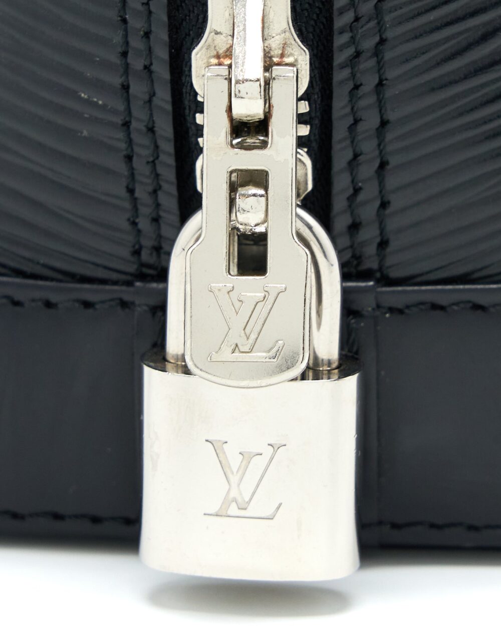 AAA Replica Louis Vuitton LV ALMA BB EPI BLACK SHW