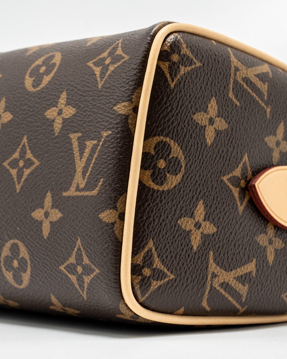 AAA Replica Louis Vuitton LV SPEEDY BANDOULIERE 20 MONOGRAM CANVAS BLACK STRAP GHW