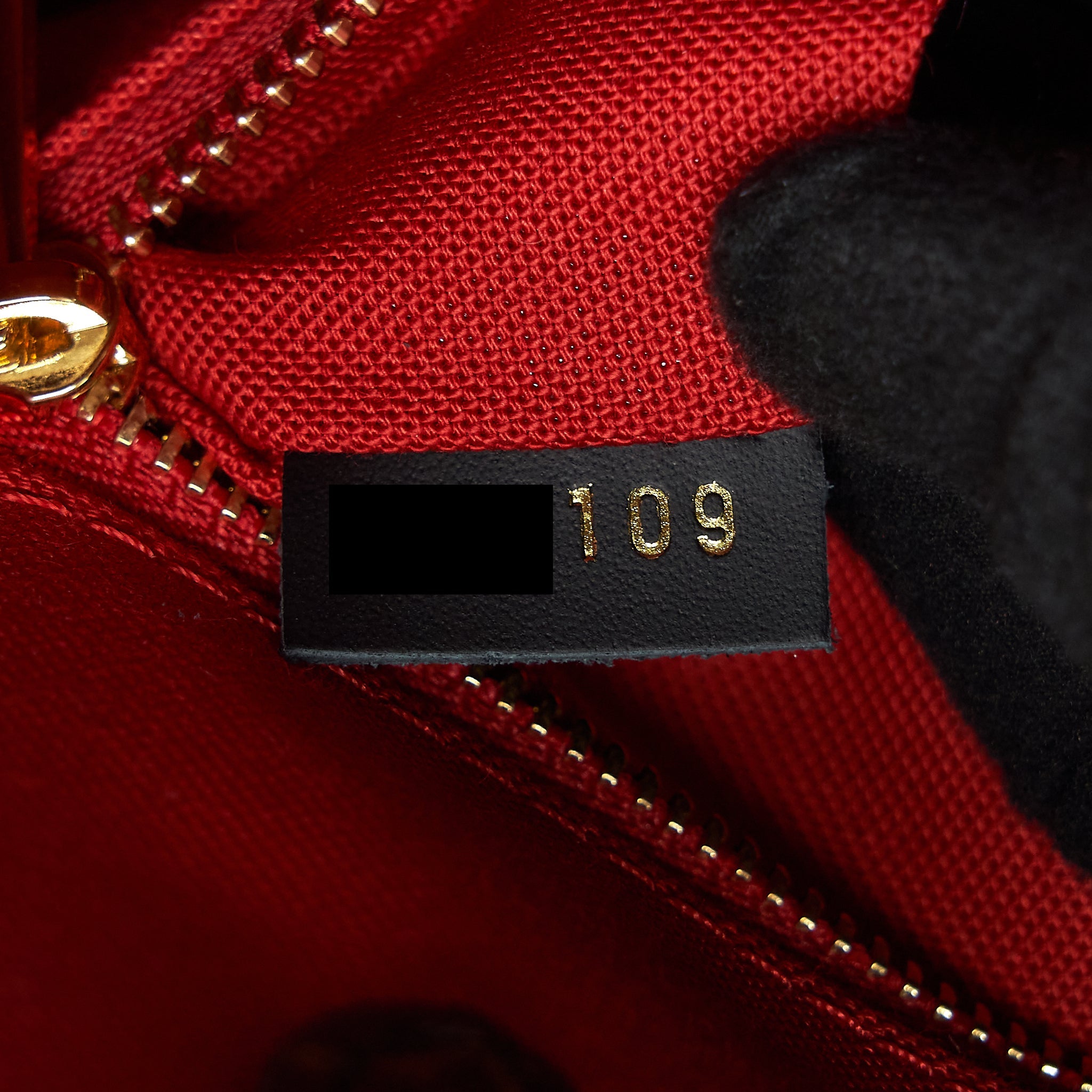 AAA Replica Louis Vuitton LV ON THE GO MM GHW