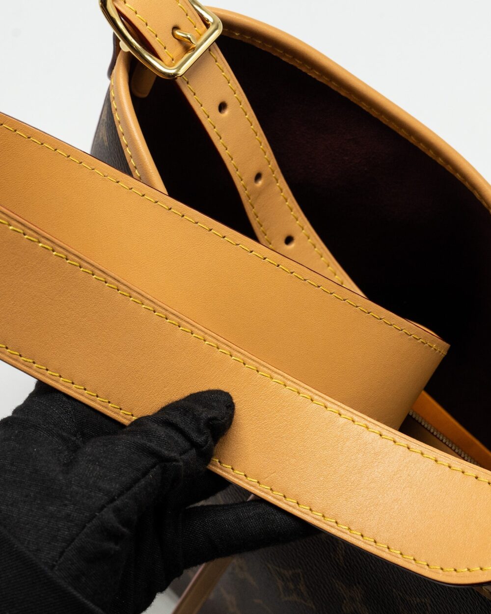AAA Replica Louis Vuitton LV CARRYALL PM MONOGRAM CANVAS GHW