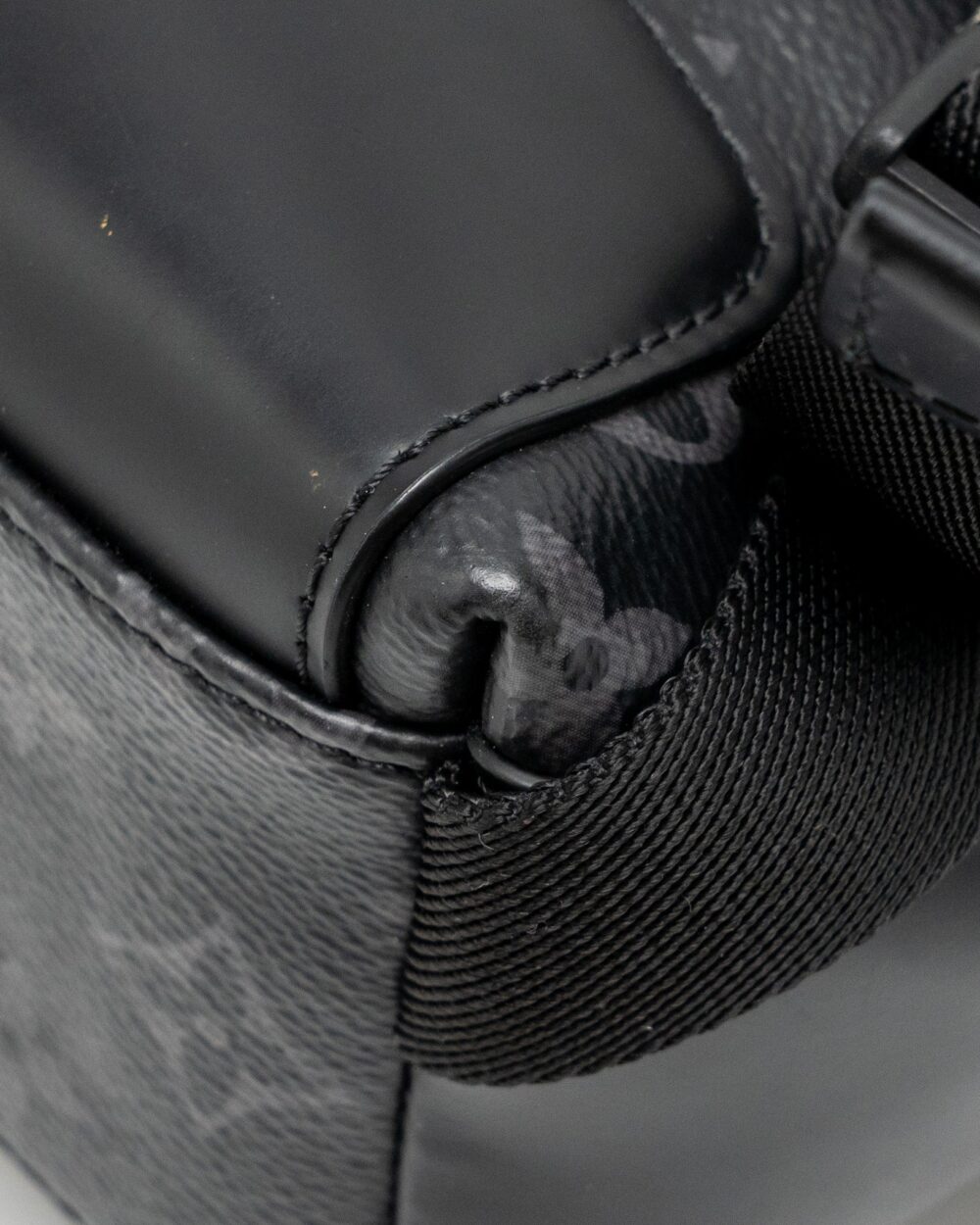 AAA Replica Louis Vuitton LV MESSENGER VOYAGER PM MONOGRAM CANVAS BLACK SHW