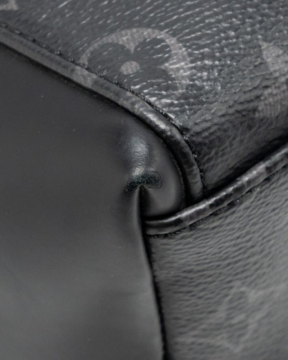 AAA Replica Louis Vuitton LV MESSENGER VOYAGER PM MONOGRAM CANVAS BLACK SHW