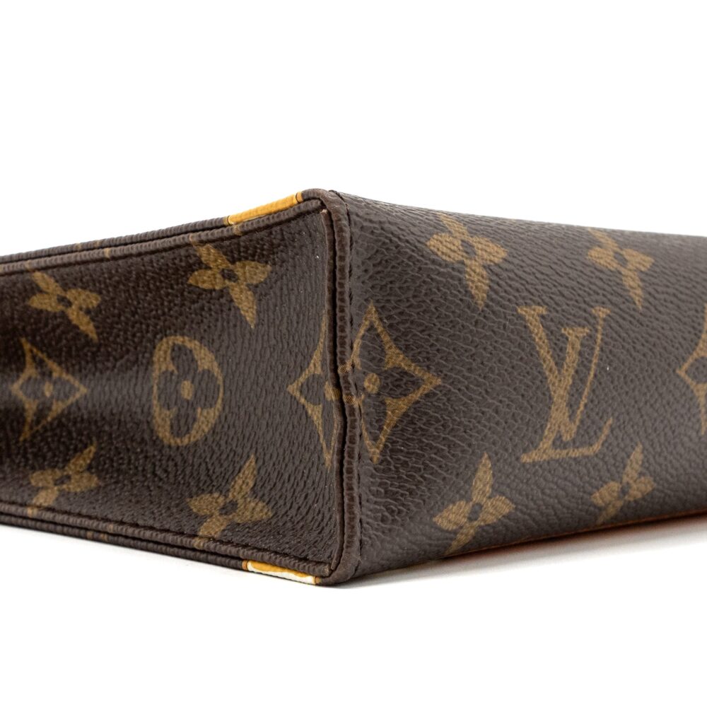 AAA Replica Louis Vuitton LV TOILETRY POCHETTE 26 LIMITED EDITION MONOGRAM CANVAS GHW