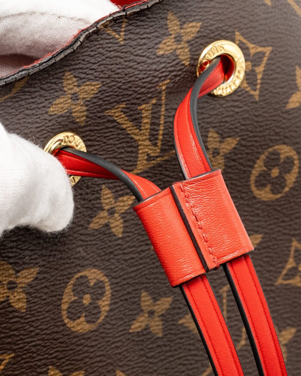 AAA Replica Louis Vuitton LV NEO NOE MONOGRAM CANVAS RED GHW