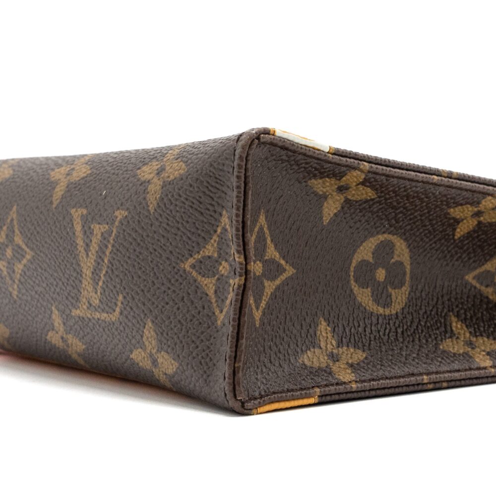 AAA Replica Louis Vuitton LV TOILETRY POCHETTE 26 LIMITED EDITION MONOGRAM CANVAS GHW