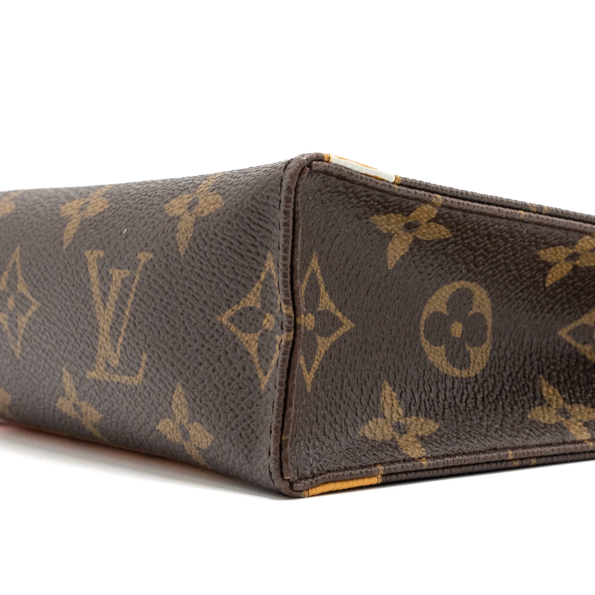 AAA Replica Louis Vuitton LV TOILETRY POCHETTE 26 LIMITED EDITION MONOGRAM CANVAS GHW