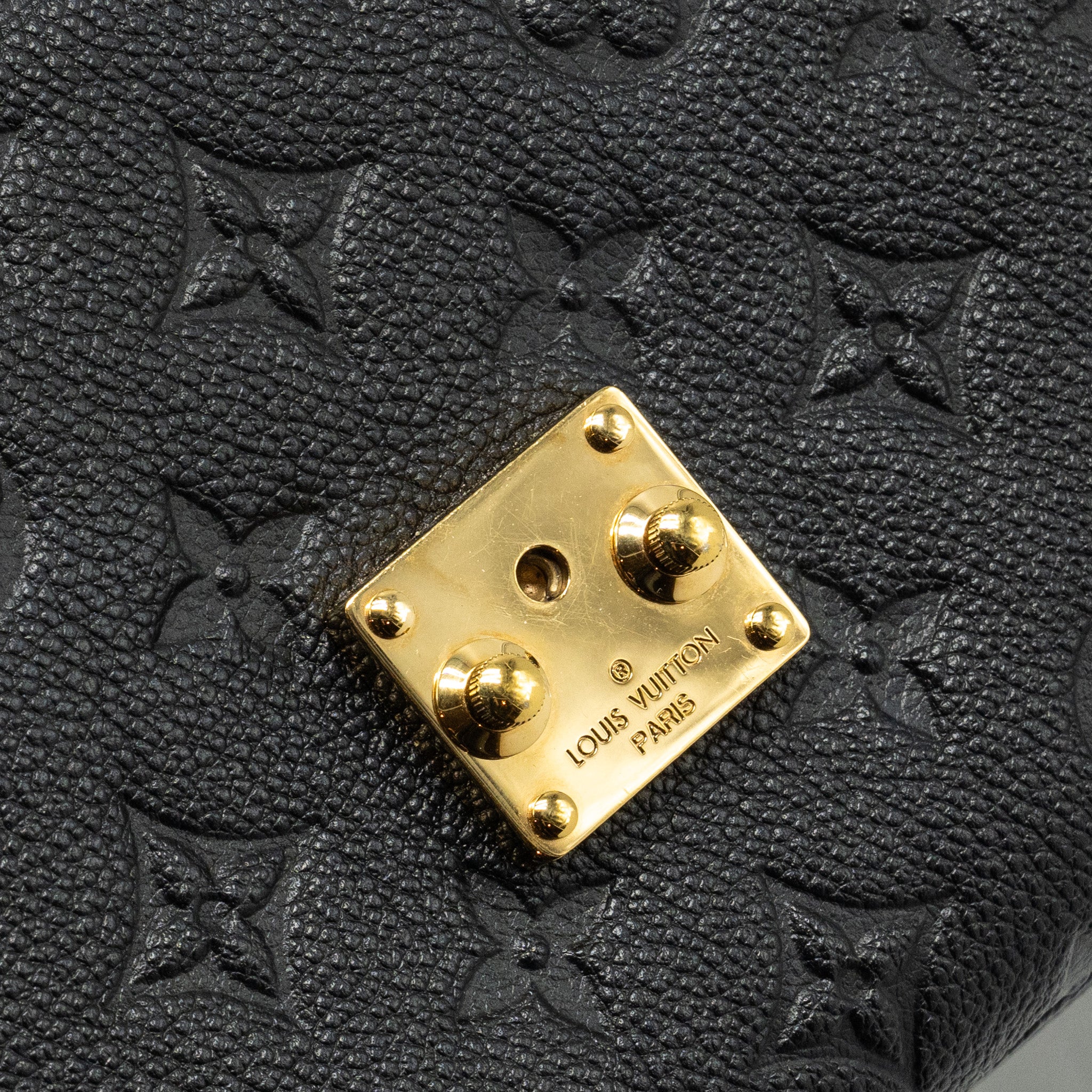 AAA Replica Louis Vuitton LV POCHETTE METIS MONOGRAM EMPREINTE BLACK GHW