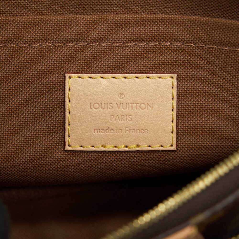 AAA Replica Louis Vuitton LV MULTI POCHETTE KAHKI STRAP MONOGRAM GHW