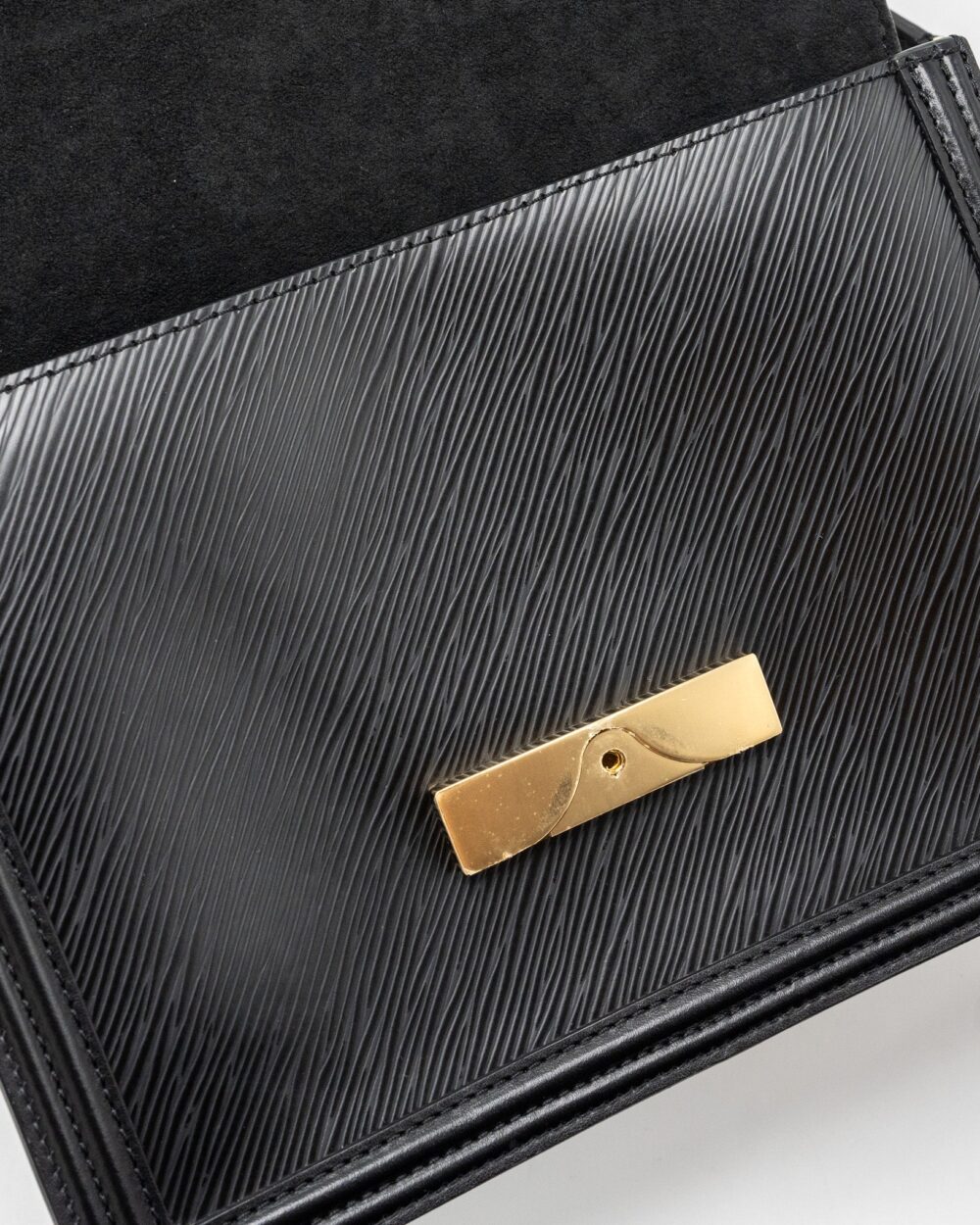 AAA Replica Louis Vuitton LV DAUPHINE MM EPI BLACK GHW