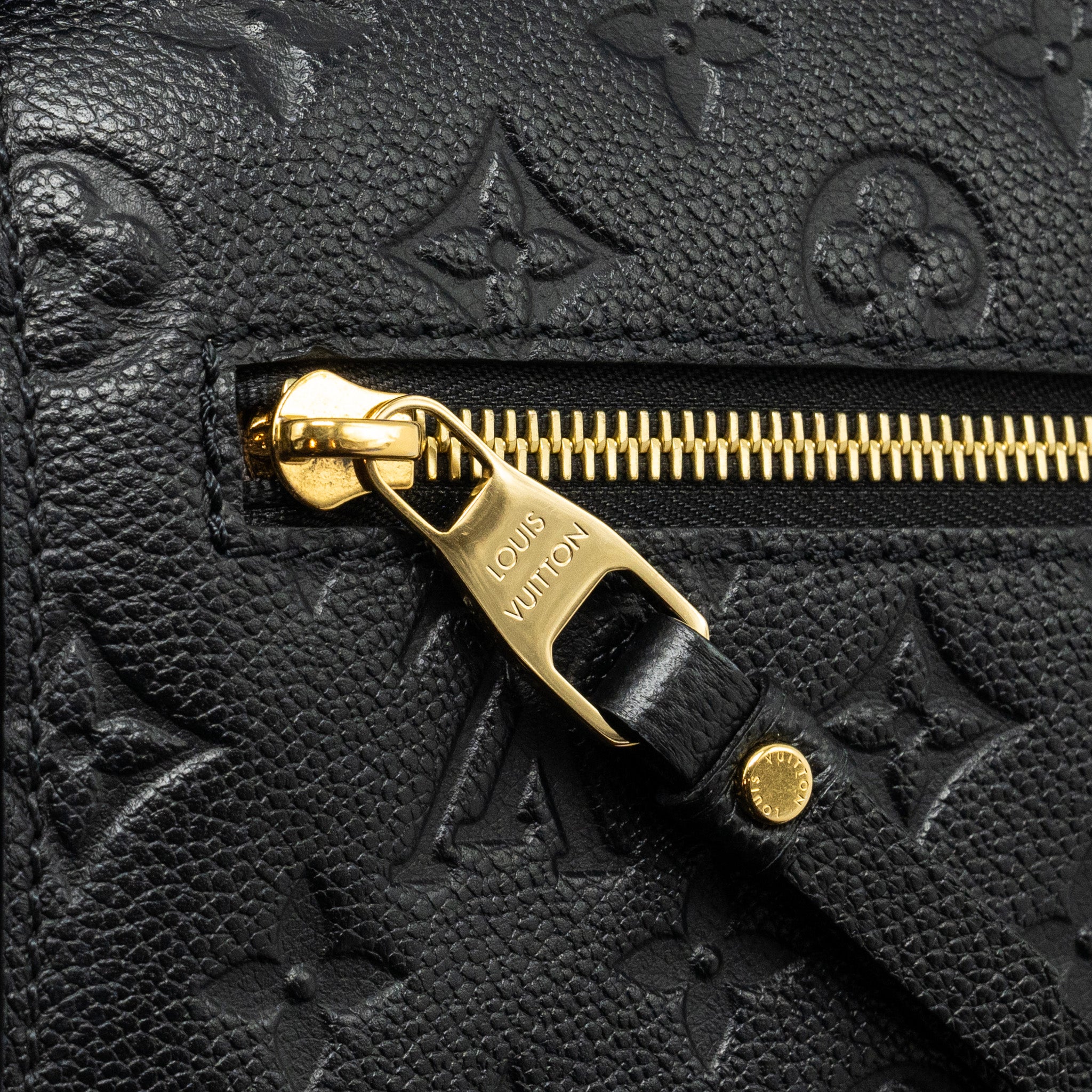 AAA Replica Louis Vuitton LV POCHETTE METIS MONOGRAM EMPREINTE BLACK GHW