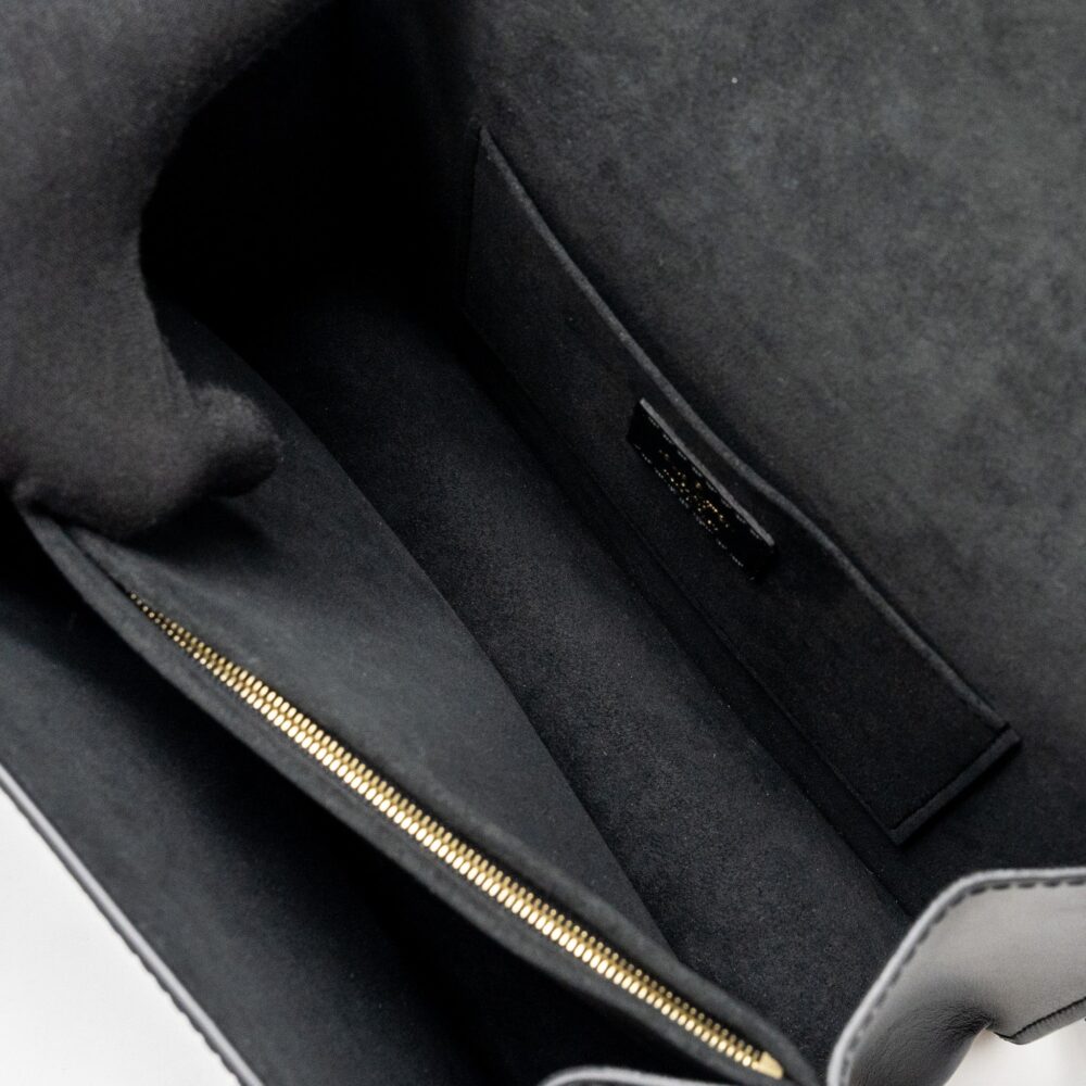AAA Replica Louis Vuitton LV DAUPHINE MM EPI BLACK GHW