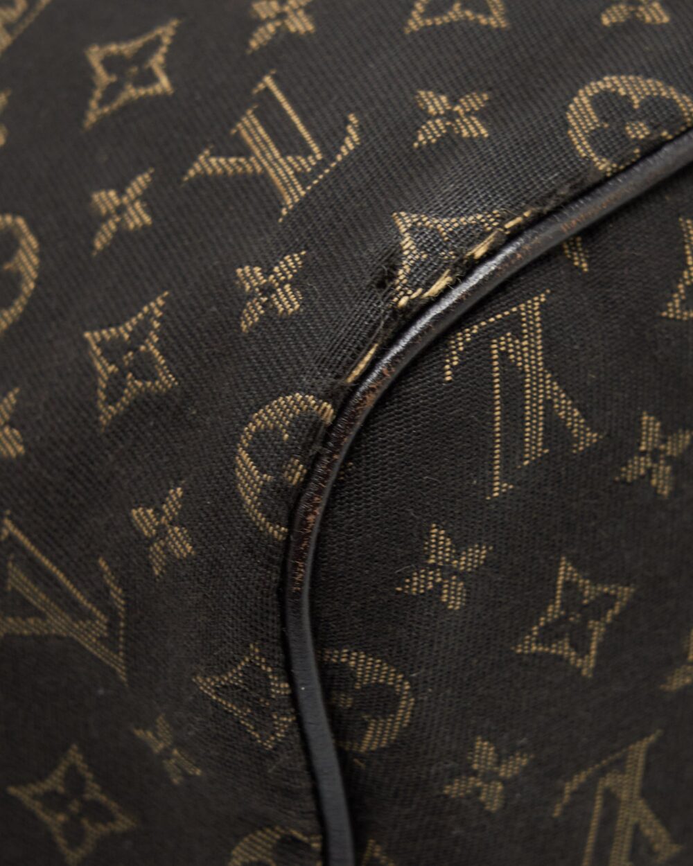 AAA Replica Louis Vuitton LV NEVERFULL MM MONOGRAM FABRIC DARK BROWN GHW