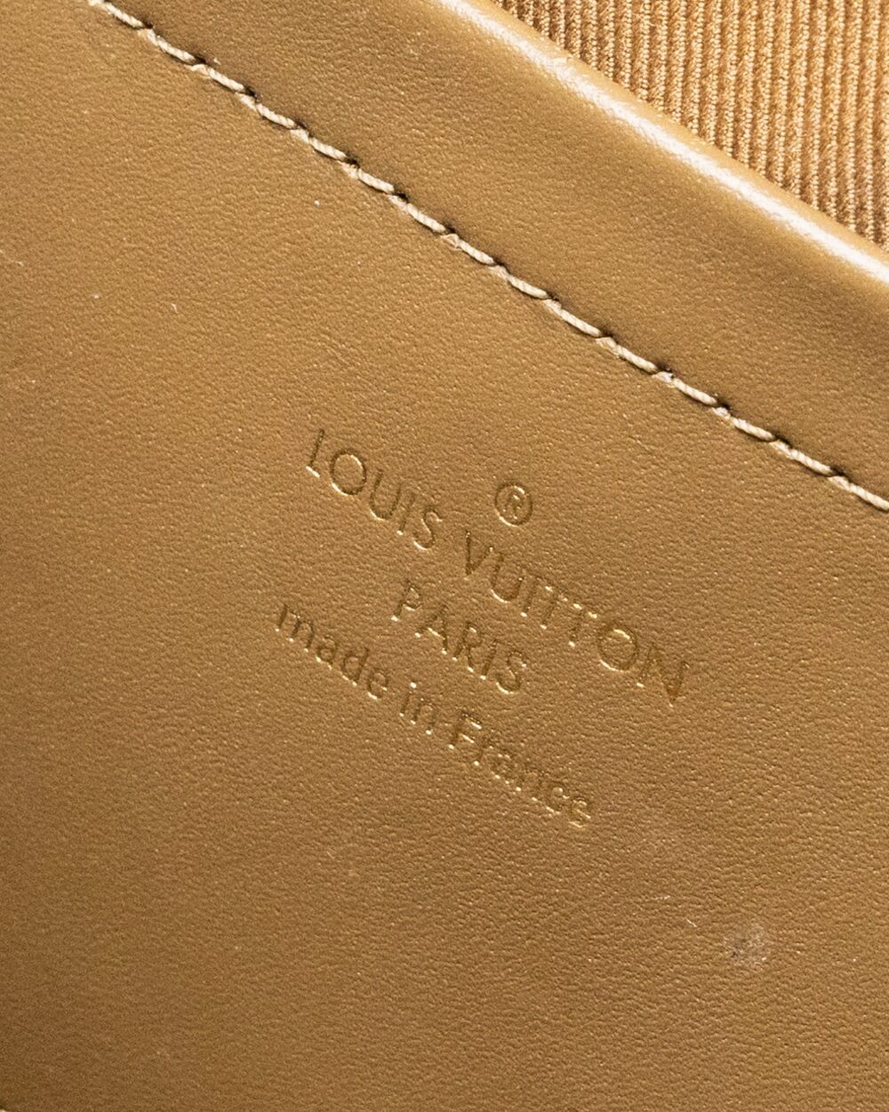 AAA Replica Louis Vuitton LV UTILITY CROSSBODY BAG MONOGRAM CANVAS GHW