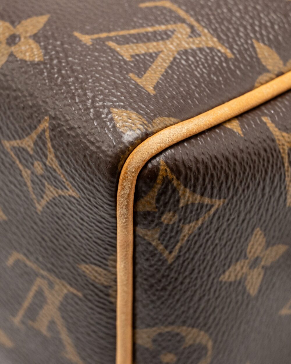 AAA Replica Louis Vuitton LV SPEEDY 20 BANDOULIERE MONOGRAM CANVAS BLACK STRAP GHW