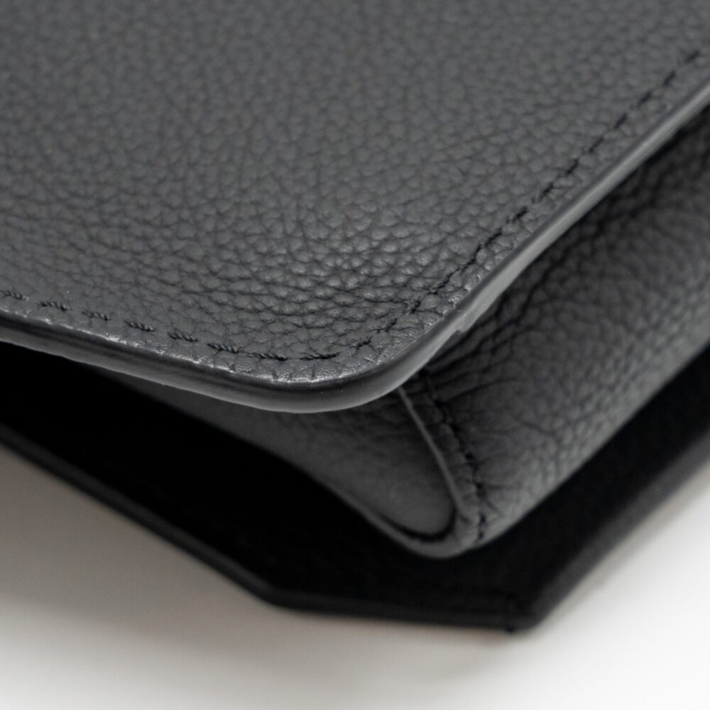 AAA Replica Louis Vuitton LV AEROGRAM TAKEOFF SLING BLACK GRAINED CALFSKIN BLACK HARDWARE