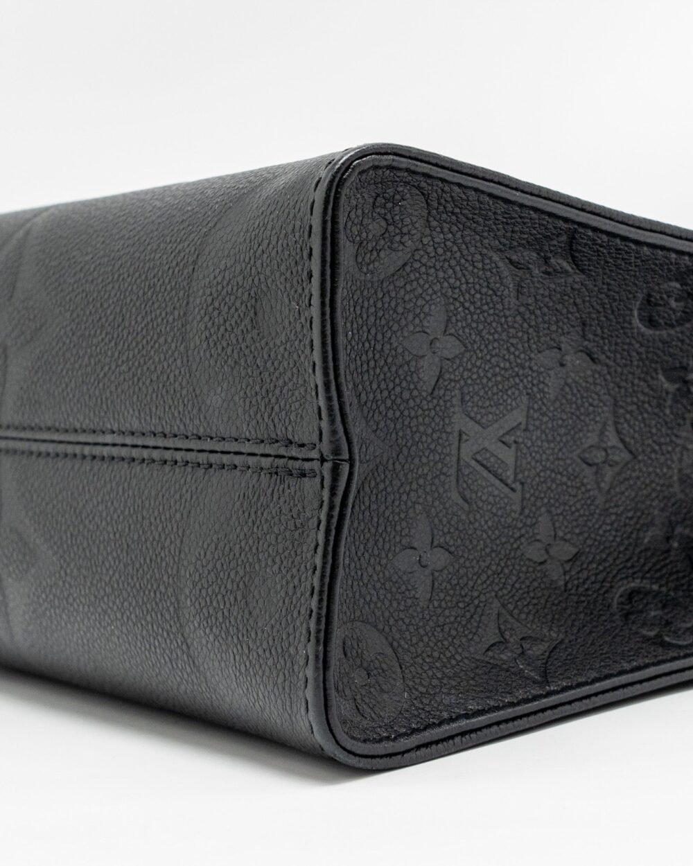 AAA Replica Louis Vuitton LV ONTHEGO PM MONOGRAM EMPREINTE LEATHER BLACK GHW