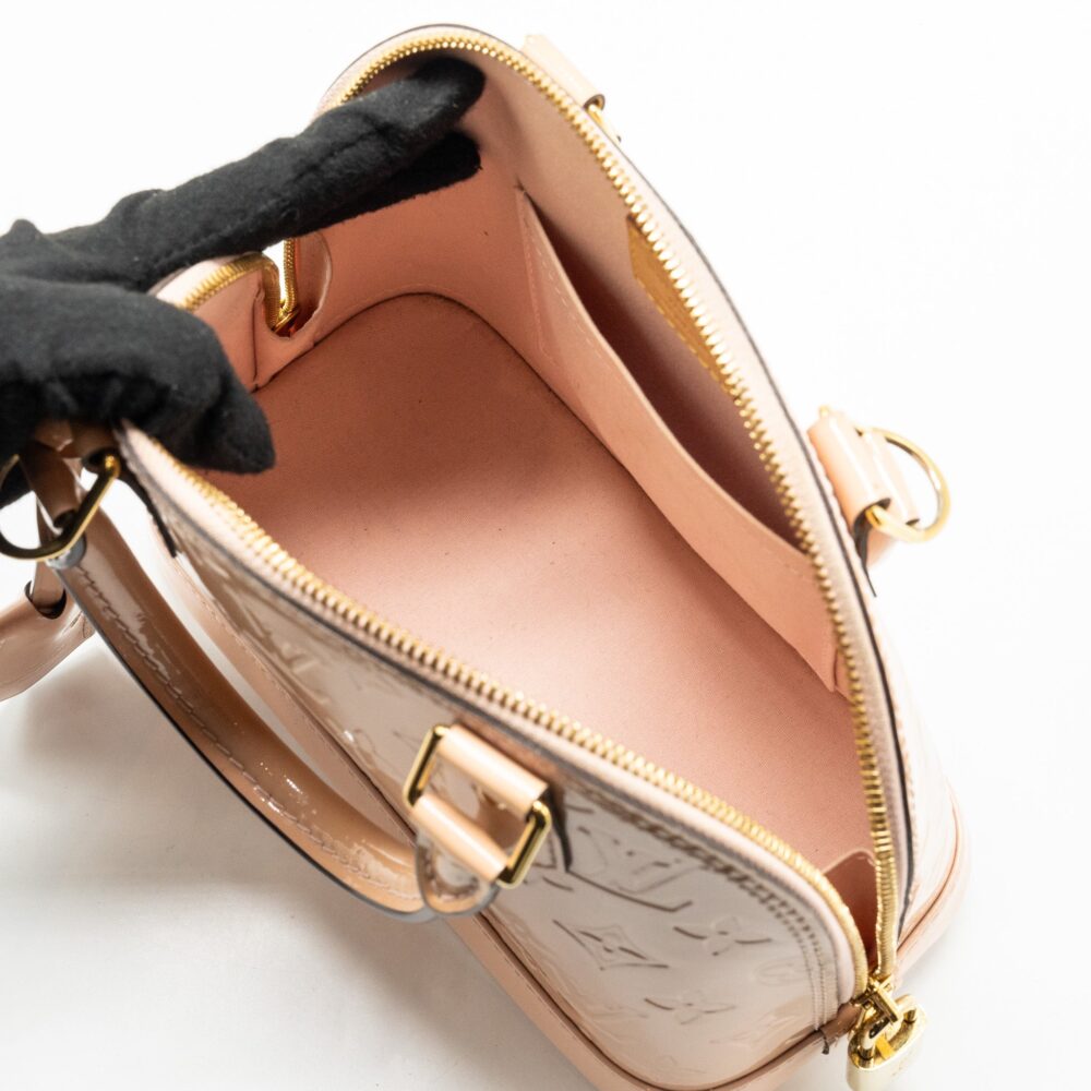 AAA Replica Louis Vuitton LV ALMA BB PATENT LIGHT PINK GHW
