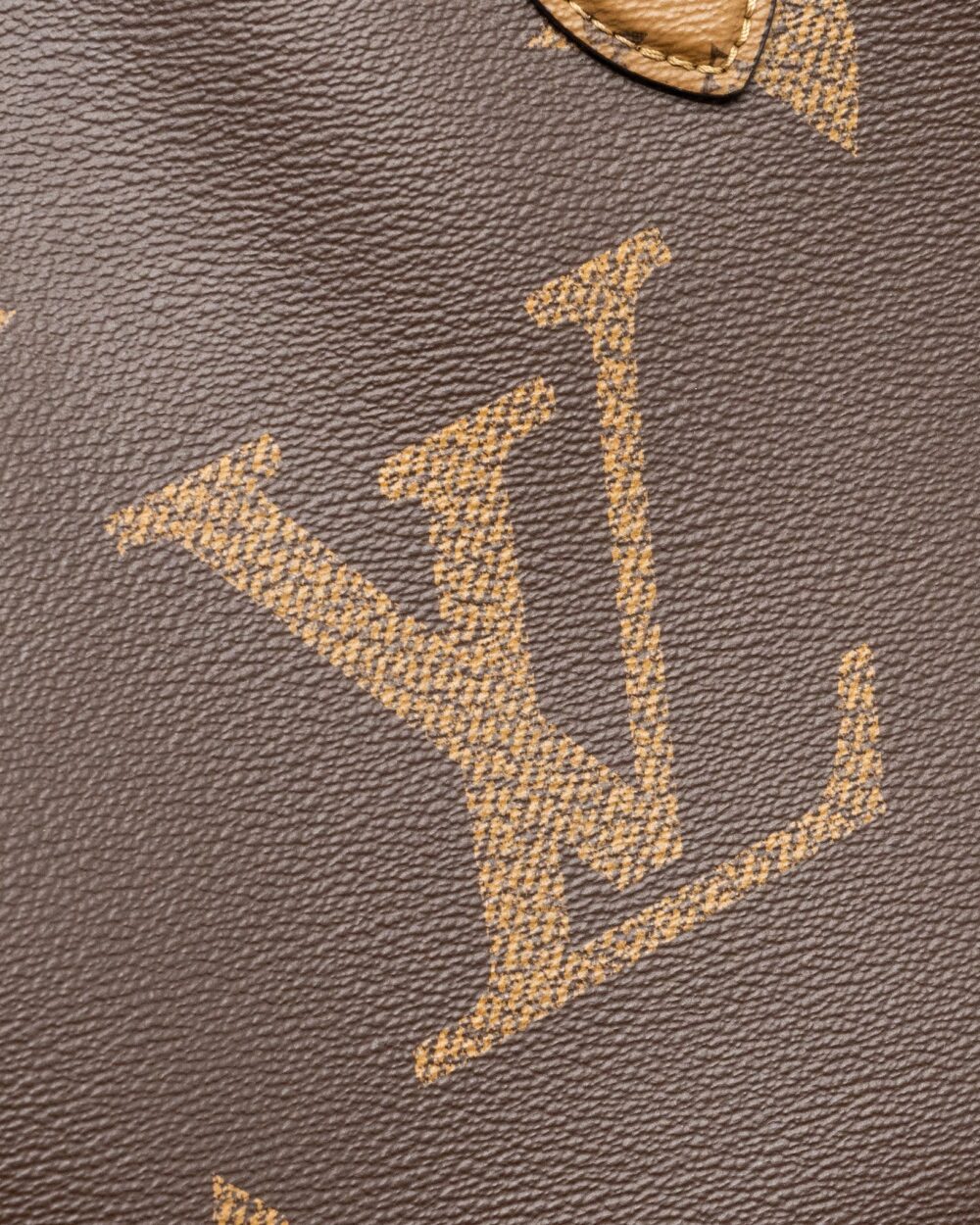 AAA Replica Louis Vuitton LV ONTHEGO MM MONOGRAM CANVAS GHW