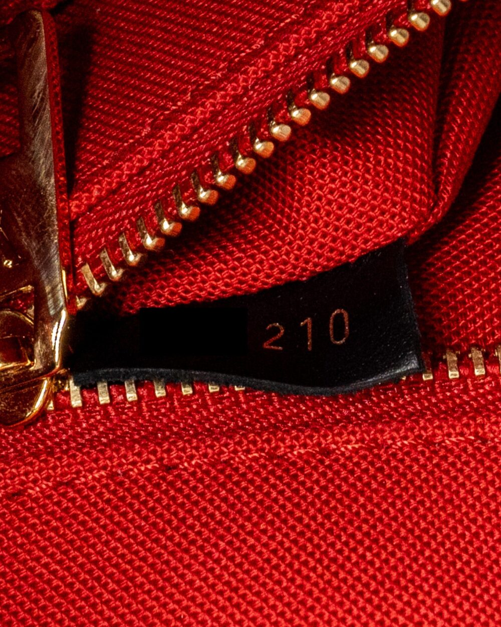 AAA Replica Louis Vuitton LV ONTHEGO MM MONOGRAM CANVAS GHW