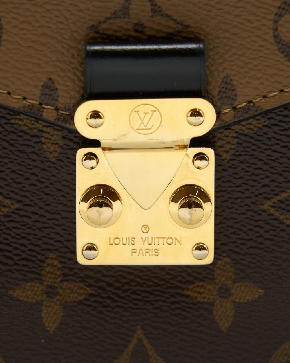 AAA Replica Louis Vuitton LV POCHETTE METIS MONOGRAM REVERSE CANVAS GHW