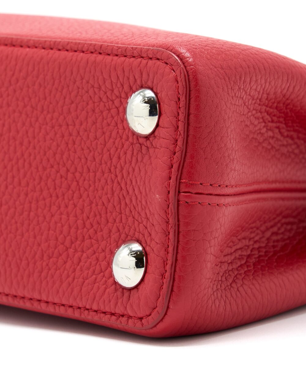 AAA Replica Louis Vuitton LV CAPUCINES BB TAURILLON RED GHW