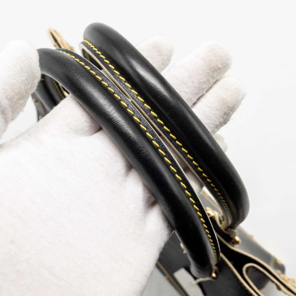 AAA Replica Louis Vuitton LV VINTAGE SHOULDER BAG BLACK GHW