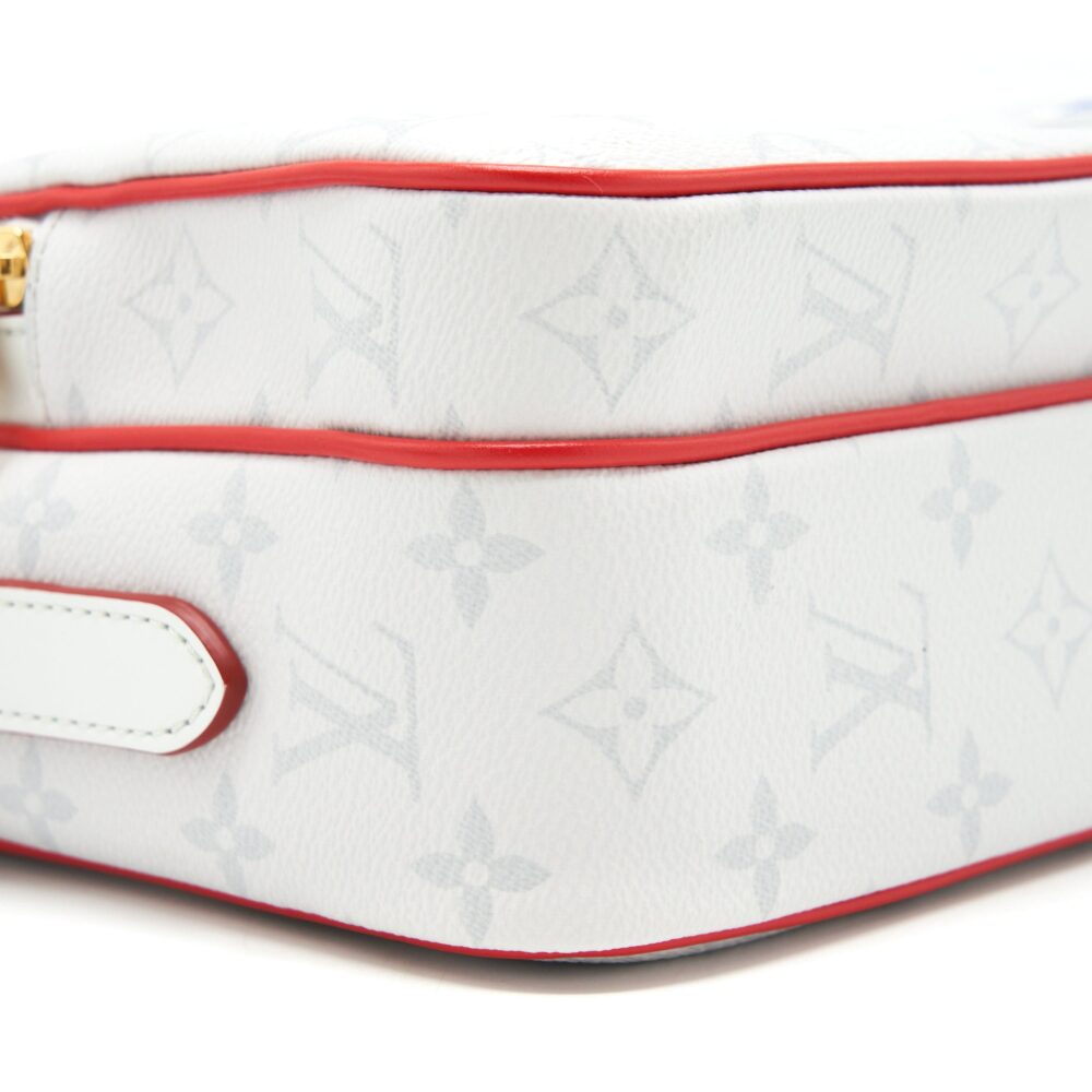 AAA Replica Louis Vuitton LV 2020 LV X NBA WHITE MONOGRAM NIL MESSENGER BAG