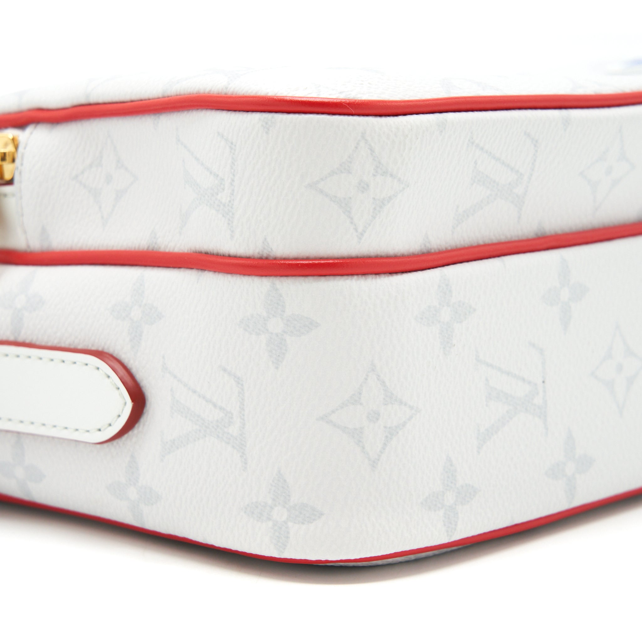 AAA Replica Louis Vuitton LV 2020 LV X NBA WHITE MONOGRAM NIL MESSENGER BAG