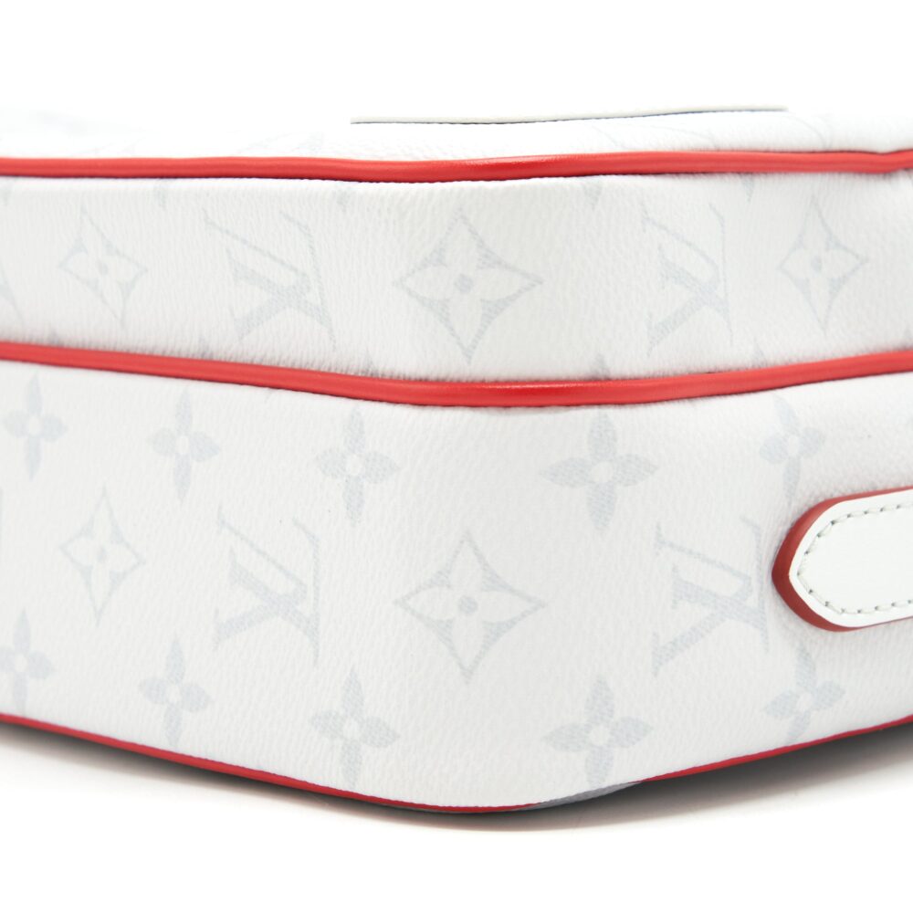 AAA Replica Louis Vuitton LV 2020 LV X NBA WHITE MONOGRAM NIL MESSENGER BAG