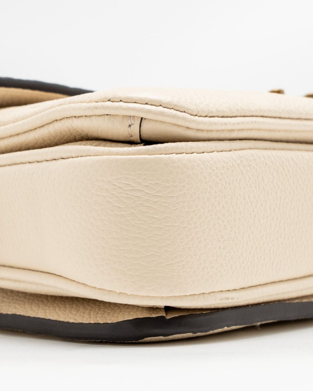 AAA Replica Louis Vuitton LV POCHETTE MÉTIS EAST WEST MONOGRAM EMPREINTE LEATHER CREAM GHW