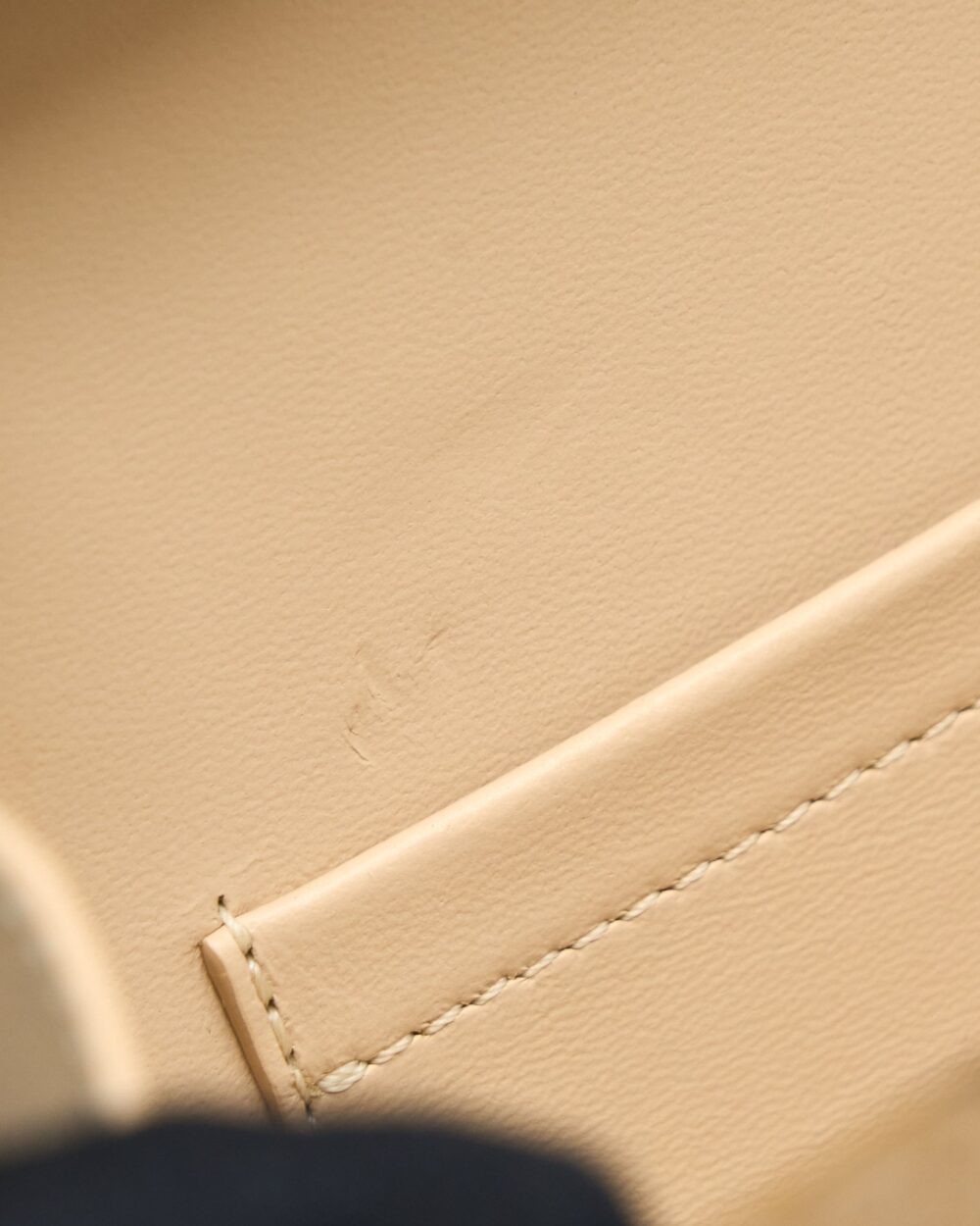 AAA Replica Louis Vuitton LV PETITE MALLE MONOGRAM REVERSE CANVAS GHW