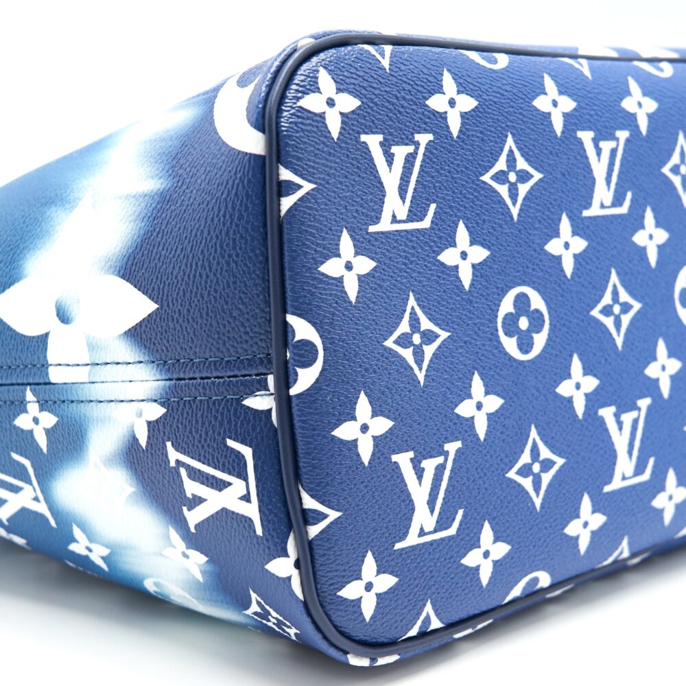 AAA Replica Louis Vuitton LV ESCALE TOTE MONOGRAM IN BLUE