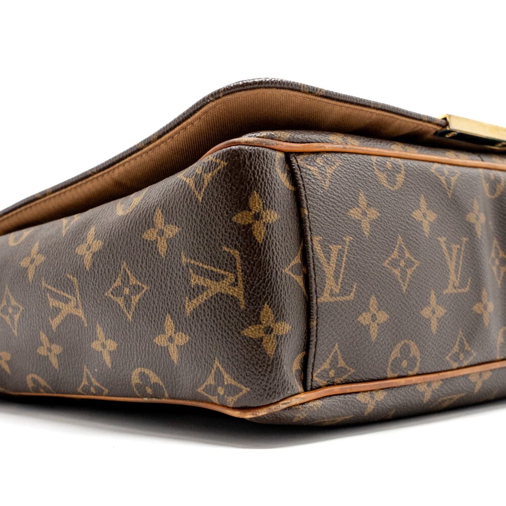 AAA Replica Louis Vuitton LV MEN’S MESSENGER BAG MONOGRAM CANVAS GHW