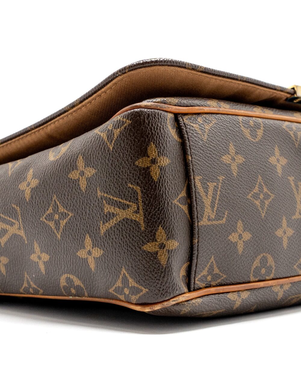 AAA Replica Louis Vuitton LV MEN’S MESSENGER BAG MONOGRAM CANVAS GHW