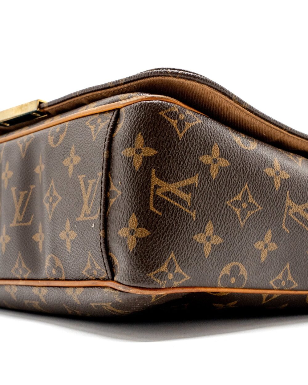 AAA Replica Louis Vuitton LV MEN’S MESSENGER BAG MONOGRAM CANVAS GHW