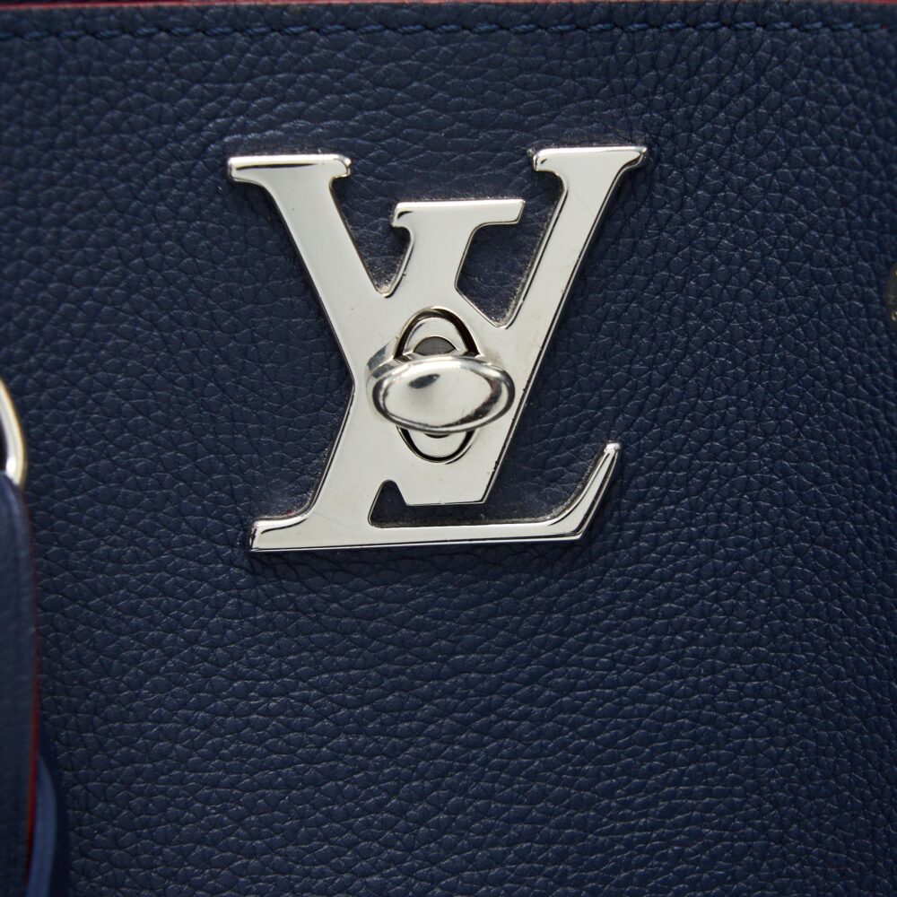 AAA Replica Louis Vuitton LV LOCKME BUCKET BAG CALFSKIN DARK BLUE SHW