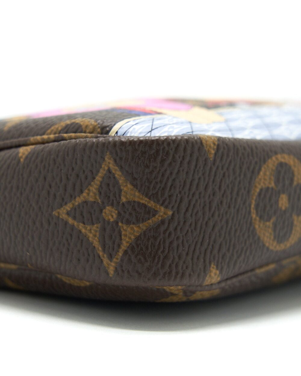 AAA Replica Louis Vuitton LV MINI POCHETTE ACCESSORIES 2021 CHRISTMAS LIMITED