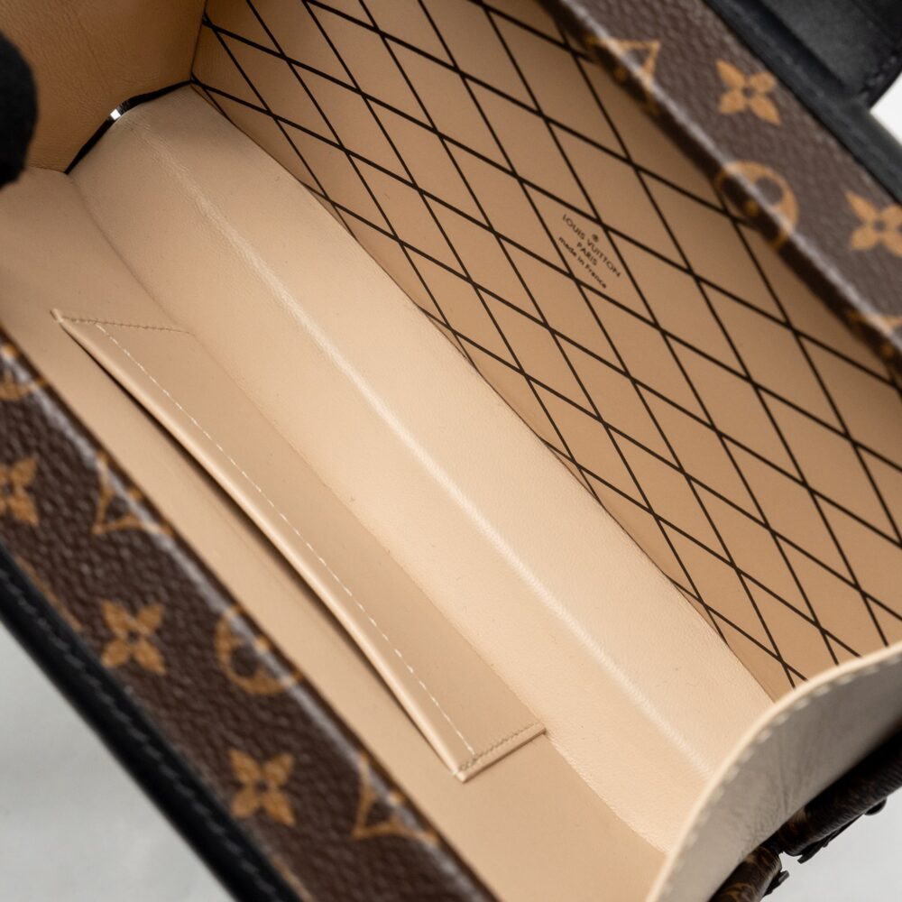 AAA Replica Louis Vuitton LV PETIT MALLE MONOGRAM CANVAS GHW