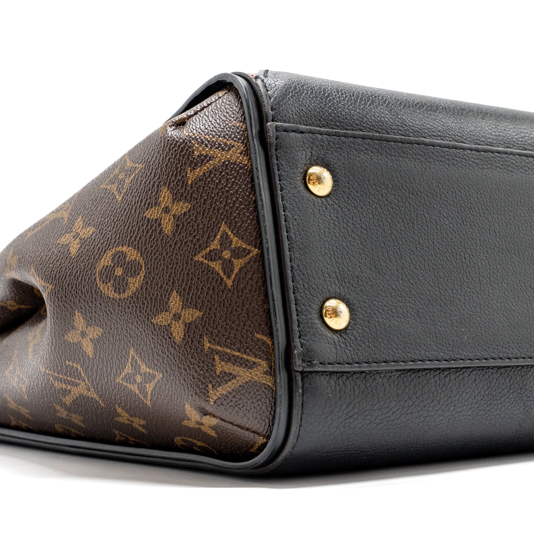 AAA Replica Louis Vuitton LV KIMONO TOTE BAG LEATHER / MONOGRAM CANVAS GHW