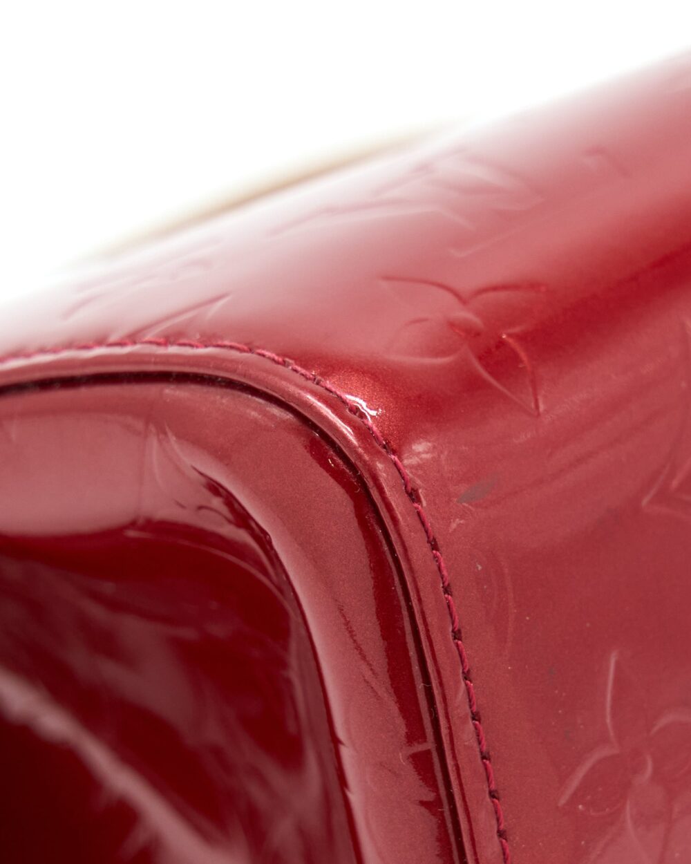 AAA Replica Louis Vuitton LV ROXBURY DRIVE MONOGRAM VERNIS RED GHW