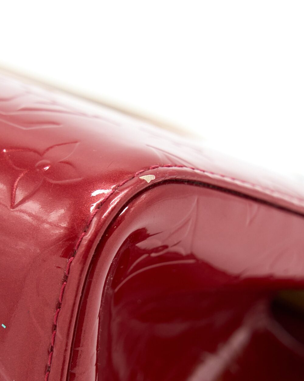 AAA Replica Louis Vuitton LV ROXBURY DRIVE MONOGRAM VERNIS RED GHW